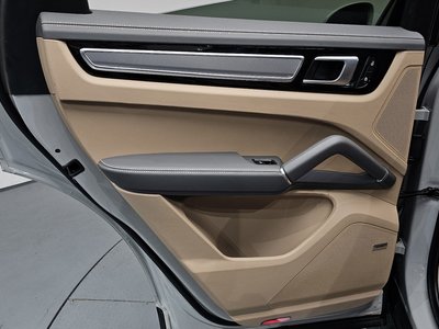 2023 Porsche CAYENNE 缩略图 15
