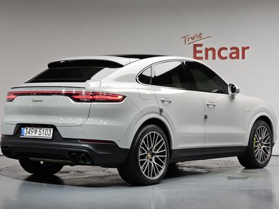 2023 Porsche CAYENNE — фото 3