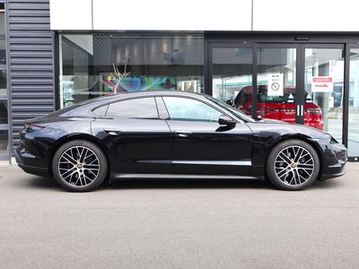 PORSCHE TAYCAN - 4