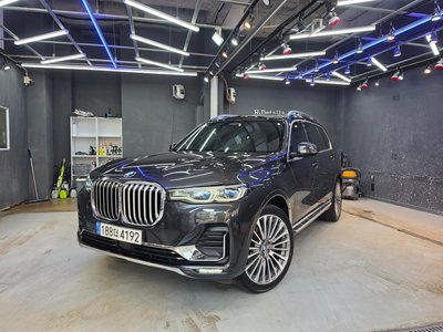 BMW X7 - 1