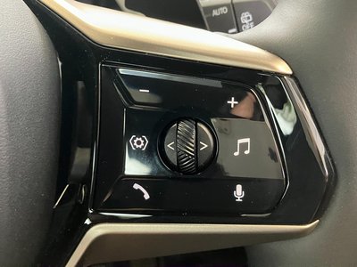 2025 BMW X3 — миниатюра 24