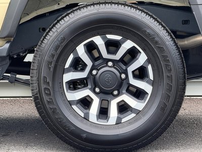 صورة مصغرة 38 لـ 2024 Toyota LAND CRUISER 70