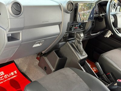 صورة مصغرة 50 لـ 2024 Toyota LAND CRUISER 70