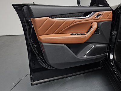 صورة مصغرة 14 لـ 2022 Maserati LEVANTE