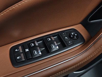 صورة مصغرة 28 لـ 2022 Maserati LEVANTE
