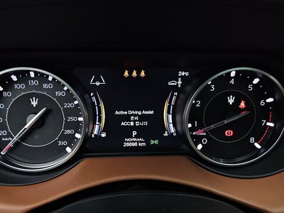 صورة مصغرة 11 لـ 2022 Maserati LEVANTE