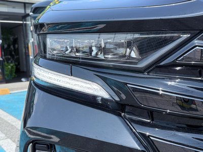 TOYOTA VELLFIRE - 9