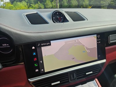 2023 Porsche CAYENNE thumbnail 13