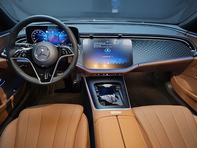 2024 Mercedes-BENZ E-CLASS photo 4