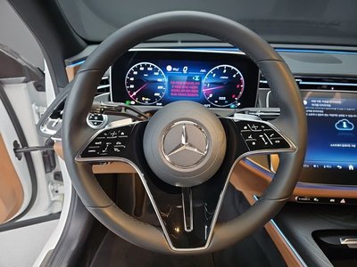 2024 Mercedes-BENZ E-CLASS photo 10