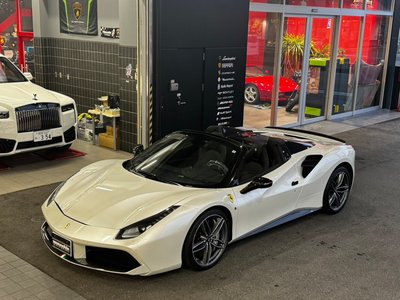 2017 Ferrari 488 SPIDER photo 2