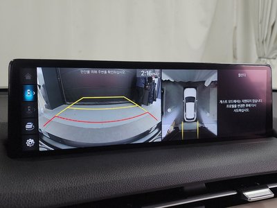 2023 Genesis GV70 — миниатюра 15