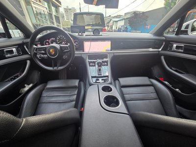 PORSCHE PANAMERA - 7