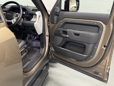 صورة مصغرة 9 لـ 2021 LAND Rover DEFENDER