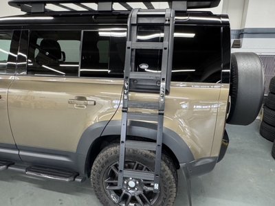 صورة مصغرة 12 لـ 2021 LAND Rover DEFENDER