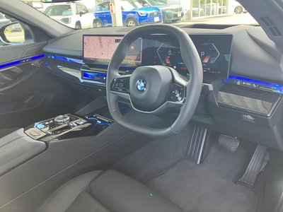 2024 BMW 5 SERIES — миниатюра 55