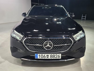 MERCEDES-BENZ E-CLASS - 2
