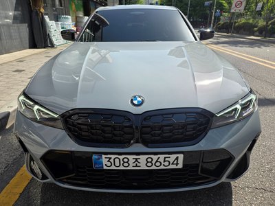 2026 BMW 3 SERIES photo 1