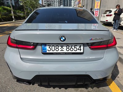 2026 BMW 3 SERIES photo 6
