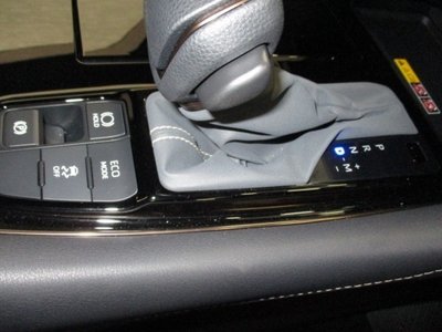 2023 Toyota ALPHARD — миниатюра 32