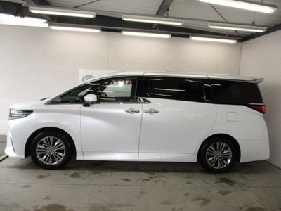 2023 Toyota ALPHARD — фото 3
