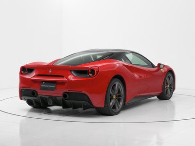 2016 Ferrari 488 GTB 照片 10