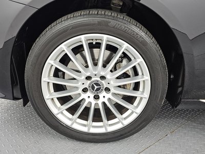 MERCEDES-BENZ E-CLASS - 6