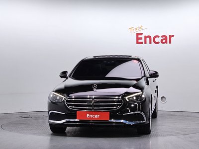 MERCEDES-BENZ E-CLASS - 2