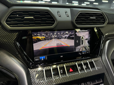 LAMBORGHINI URUS - 8