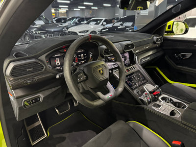 LAMBORGHINI URUS - 3