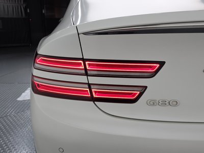 GENESIS G80 (RG3) - 10