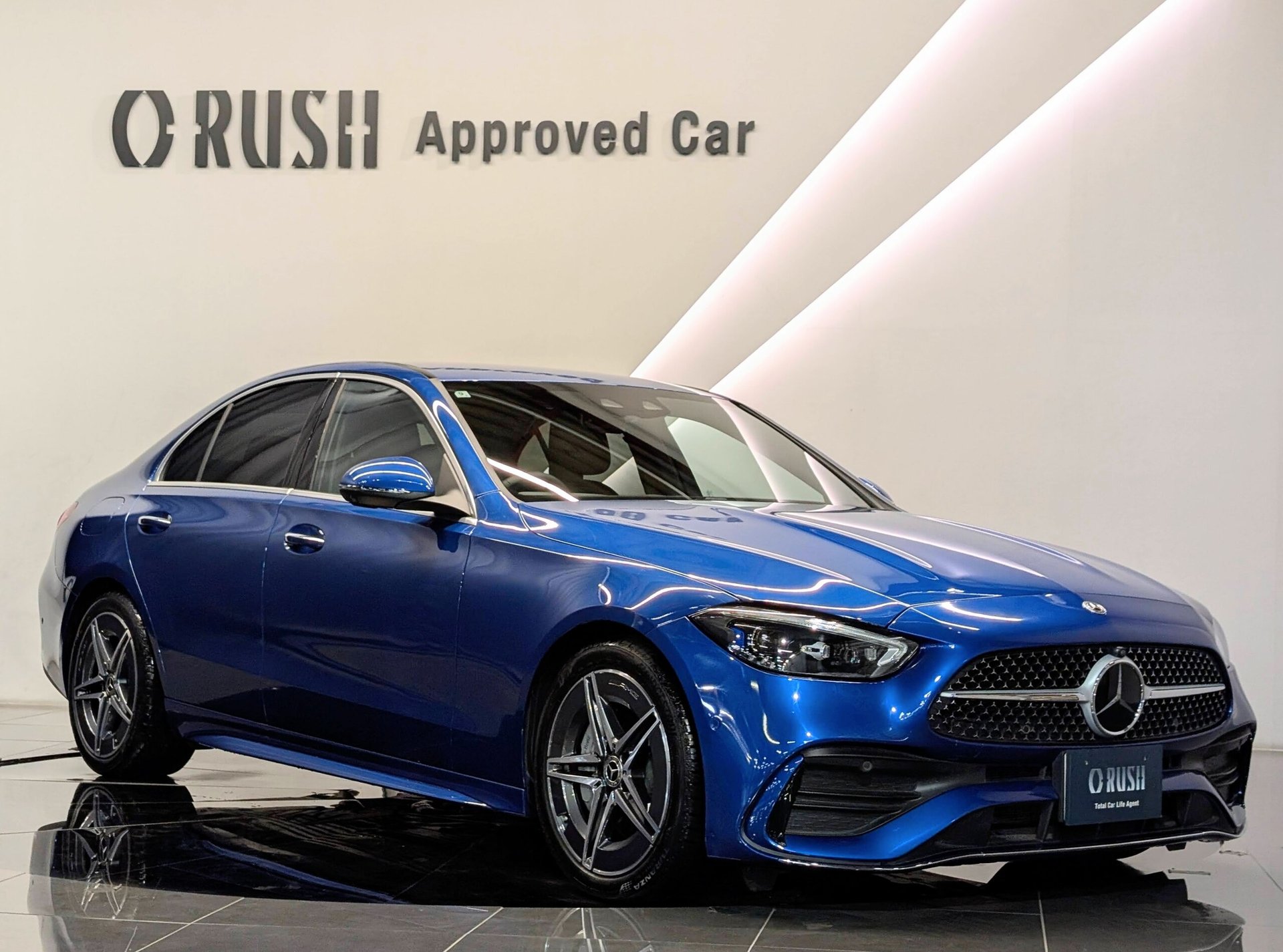 MERCEDES-BENZ C-CLASS - View 1