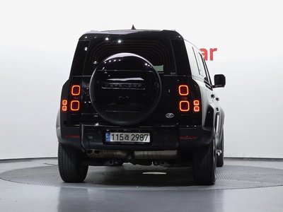 LAND ROVER DEFENDER - 3