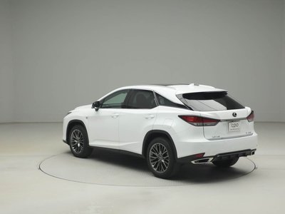 LEXUS RX - 8