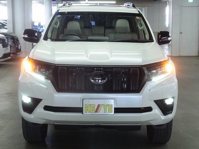 TOYOTA LAND CRUISER PRADO - 9