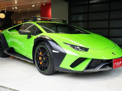 LAMBORGHINI HURACAN STERRATO