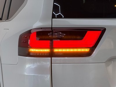 2024 Toyota LAND CRUISER 300 — миниатюра 37