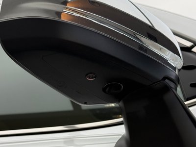 2024 Toyota LAND CRUISER 300 — миниатюра 28