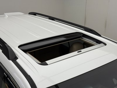 2024 Toyota LAND CRUISER 300 — миниатюра 33