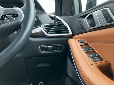 2021 BMW X5 — миниатюра 25