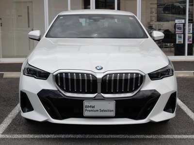 BMW 5 SERIES - 2