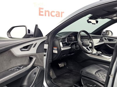 2021 AUDI Q8 照片 10