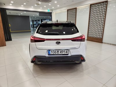 LEXUS UX - 3