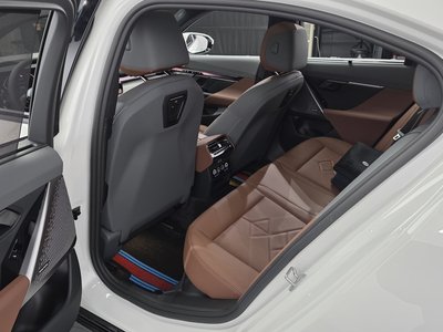 2026 BMW 5 SERIES — миниатюра 11