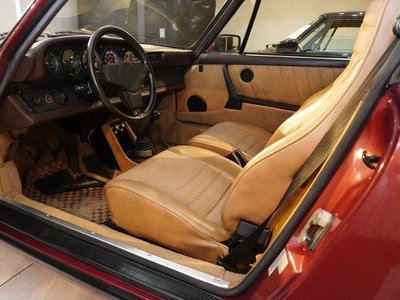 PORSCHE 911 - 8