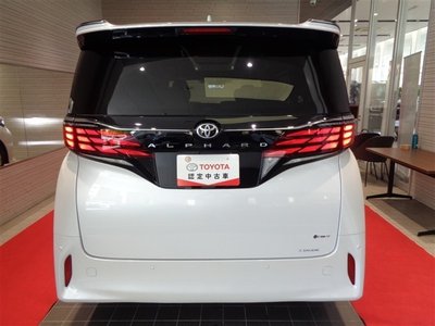 2024 Toyota ALPHARD photo 9