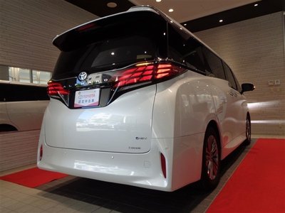 2024 Toyota ALPHARD photo 10