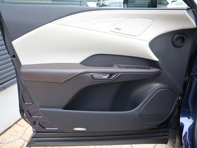 صورة مصغرة 61 لـ 2024 Lexus RX