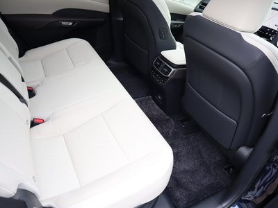 صورة مصغرة 51 لـ 2024 Lexus RX