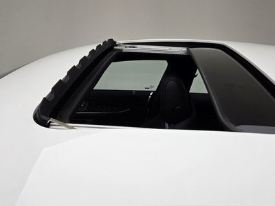 2025 Mercedes-BENZ GT AMG — миниатюра 12
